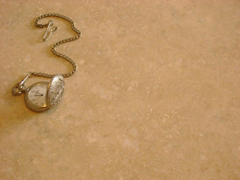 Classic Beige Cross 4